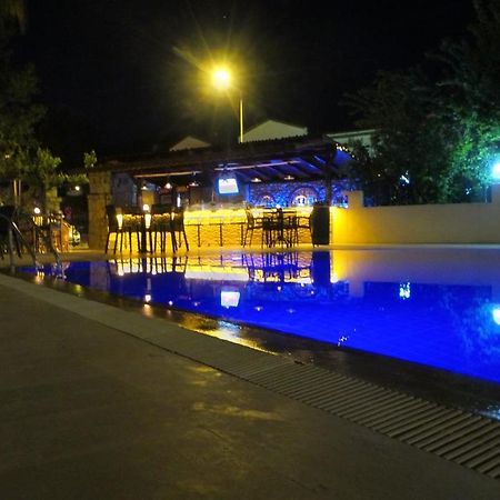 Native Hotel ออวาจิค ภายนอก รูปภาพ